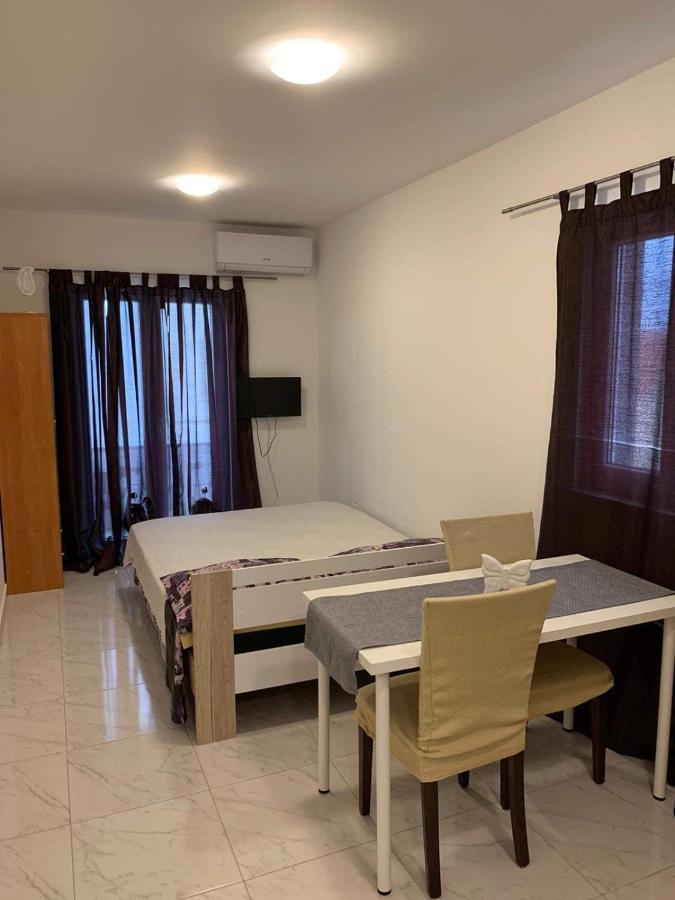 Nada&Danijela Apartman Brodarica  Kültér fotó
